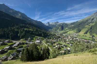 Les Contamines Montjoie le village l'été